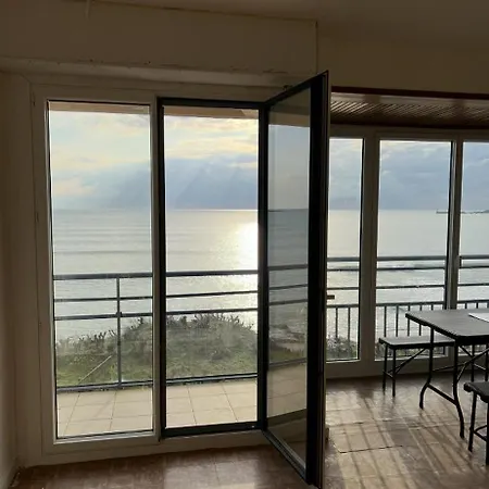 Face A La Appartement