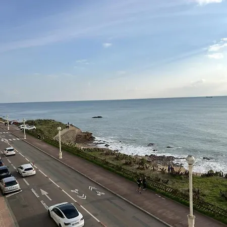 Appartement Face A La *